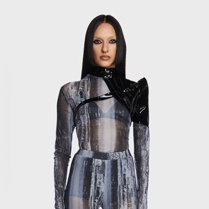 Gothic One-Arm Long Sleeve Short Coat